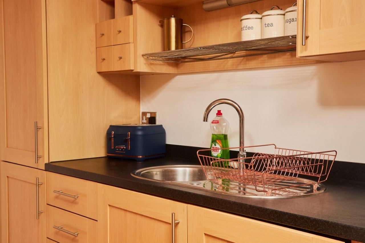 Primedoorstep Deluxe City Apt, River Canal View& Free Parking! Leeds  Exterior photo