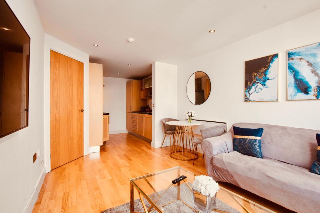 Primedoorstep Deluxe City Apt, River Canal View& Free Parking! Leeds  Exterior photo